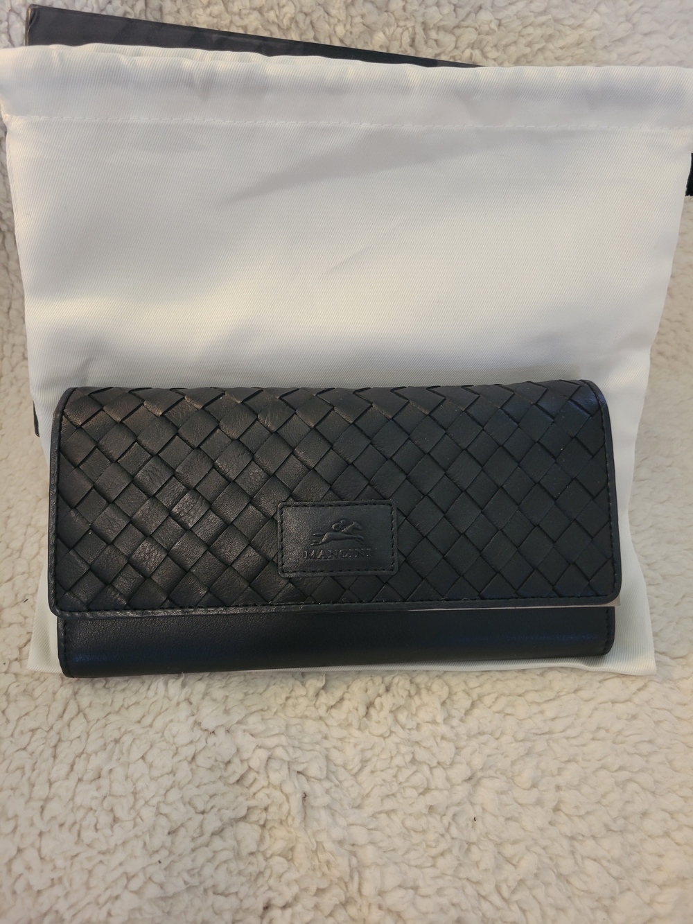 NWOT Mancini Black Basketweave Leather Wallet